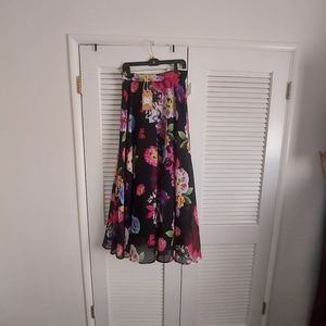 Women skirt size m